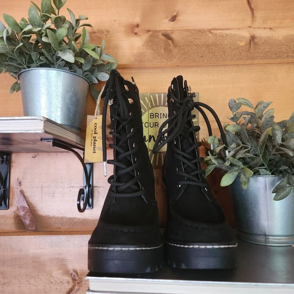 NWT Cool Planet Steve Madden Marsh Boots Black Sustainable Platform Wedge Lug 9M